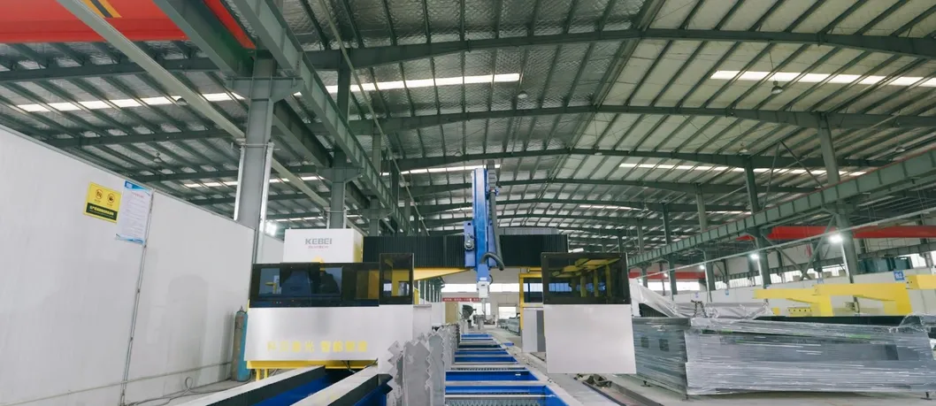 1000W-6000W الطاقة 0.8g الآلة المتسارعة لقطع المعادن بالليزر 1